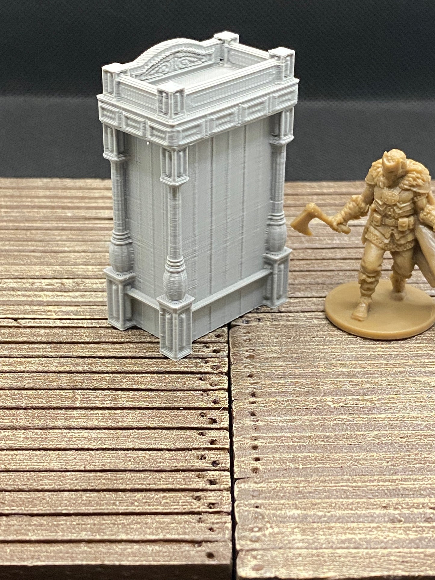 Drunken Imp Inn - Armoire (Fancy)