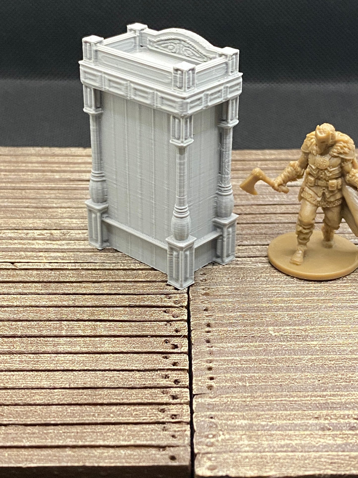 Drunken Imp Inn - Armoire (Fancy)