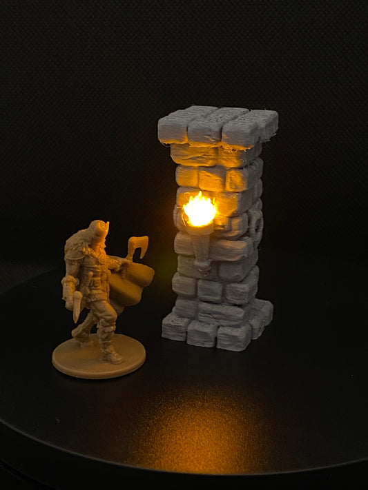 Moonshine Miniatures - LED Scatter Terrain - Columns with torches