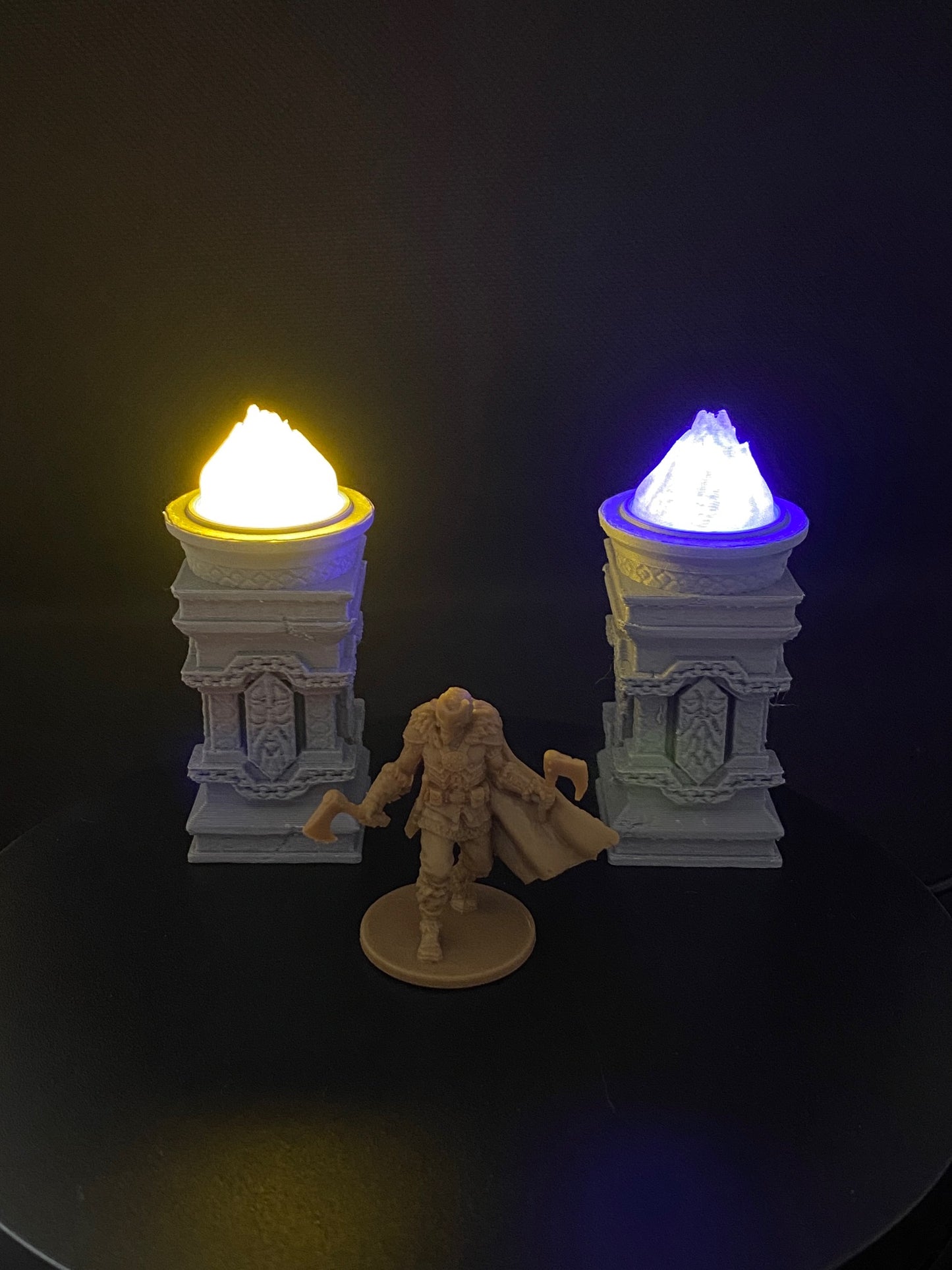 Moonshine Miniatures - LED Scatter Terrain - Dwarven Columns