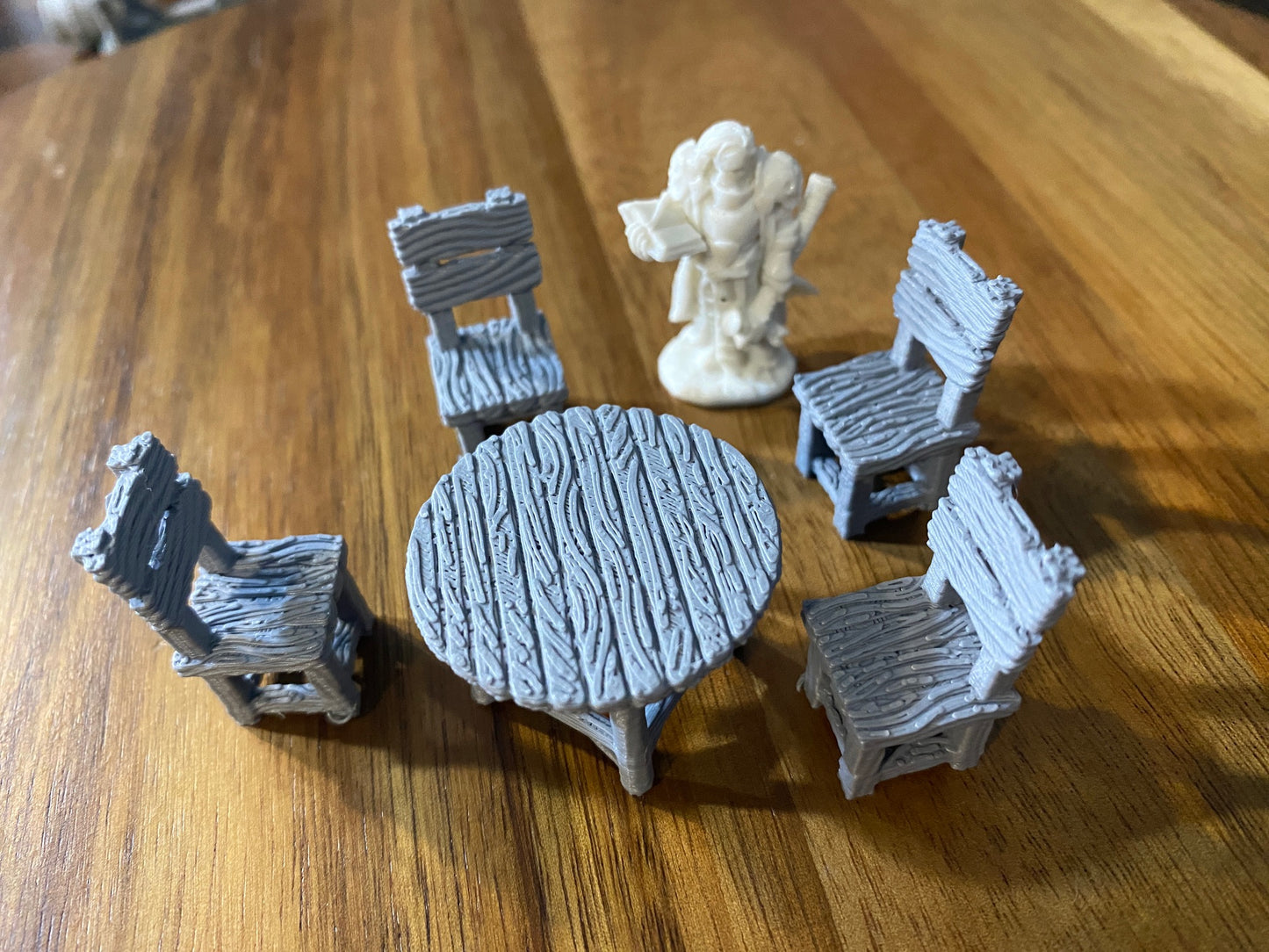 Drunken Imp Inn - Table and chairs