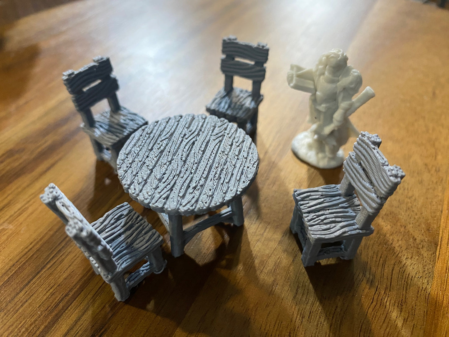 Drunken Imp Inn - Table and chairs