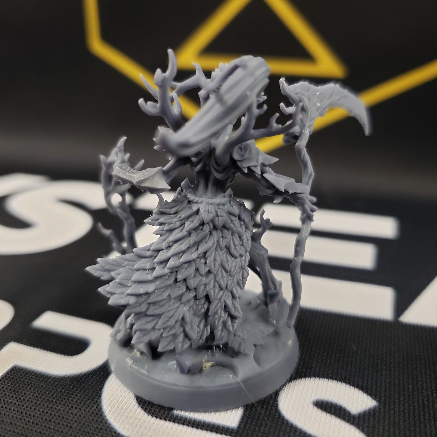 Feydris, Deeproot Enchantress (Female Spriggan Druid)