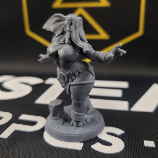 Gea the Elephorim Invoker (Female Loxodon Cleric)