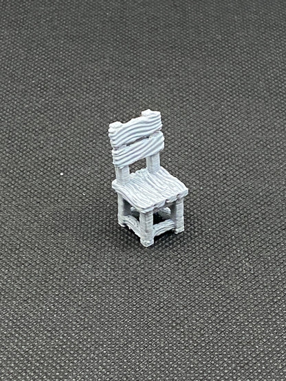 Drunken Imp Inn - Table and chairs