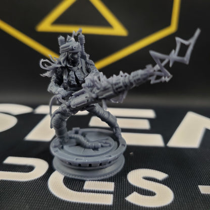 Jacquie Sparkes, The Eccentric Electric (Female Human Artificer)